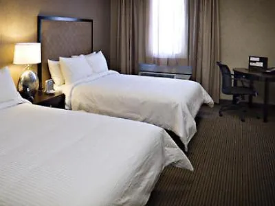 فندق أكليم مطار كالجاري YYC 4*,  كندا
